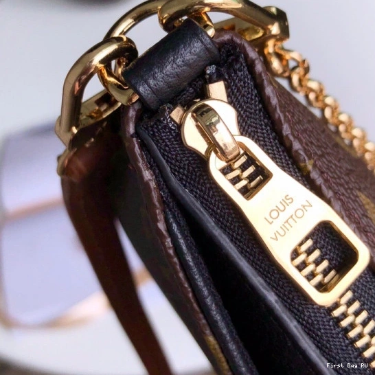First bag PALLAS CHANELUTCH Vuitton Louis 0716